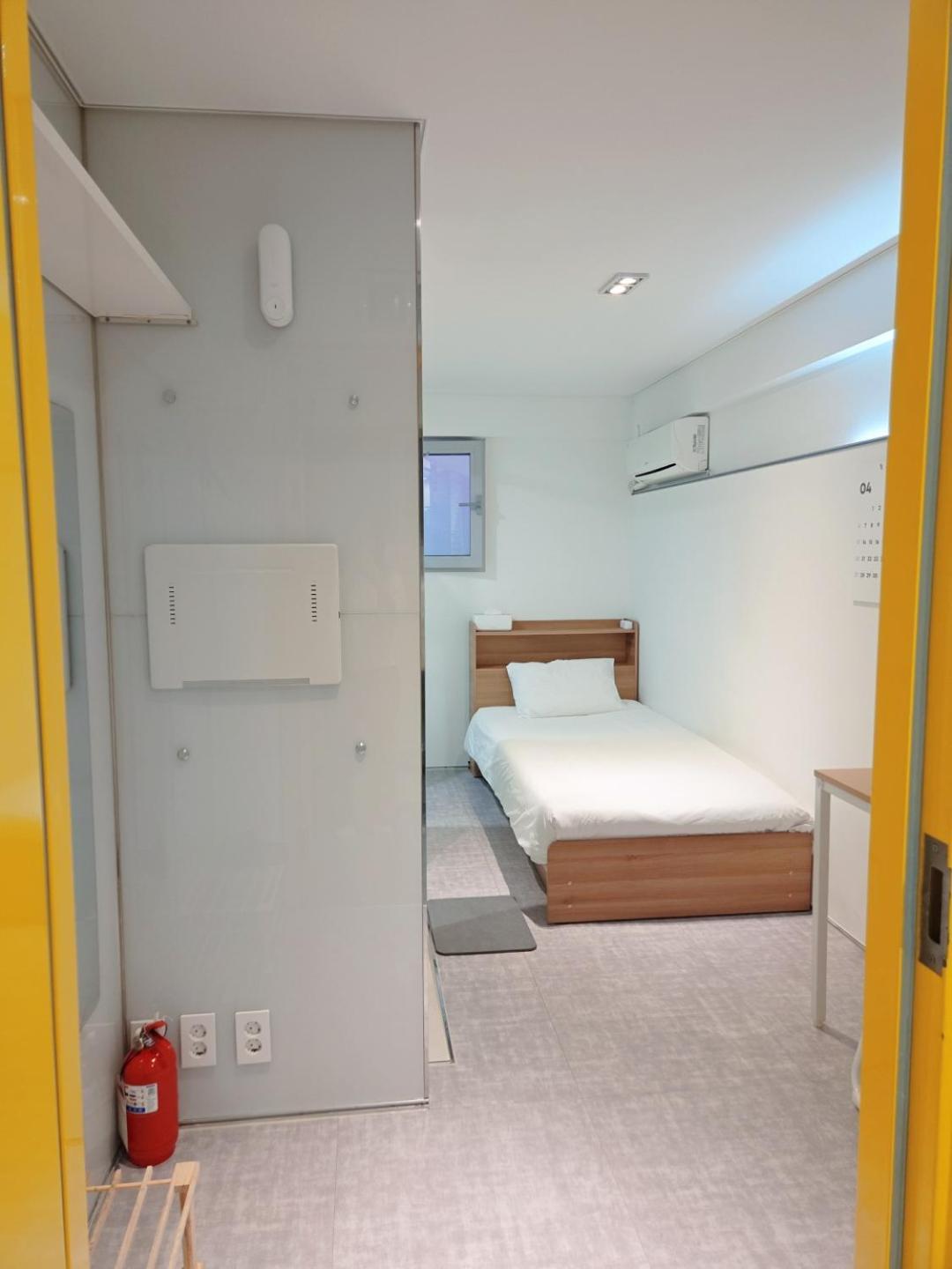 Look Home Guesthouse Сеул Экстерьер фото
