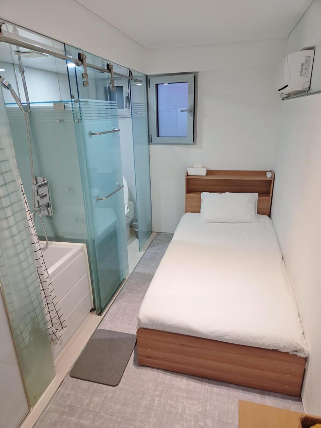 Look Home Guesthouse Сеул Экстерьер фото
