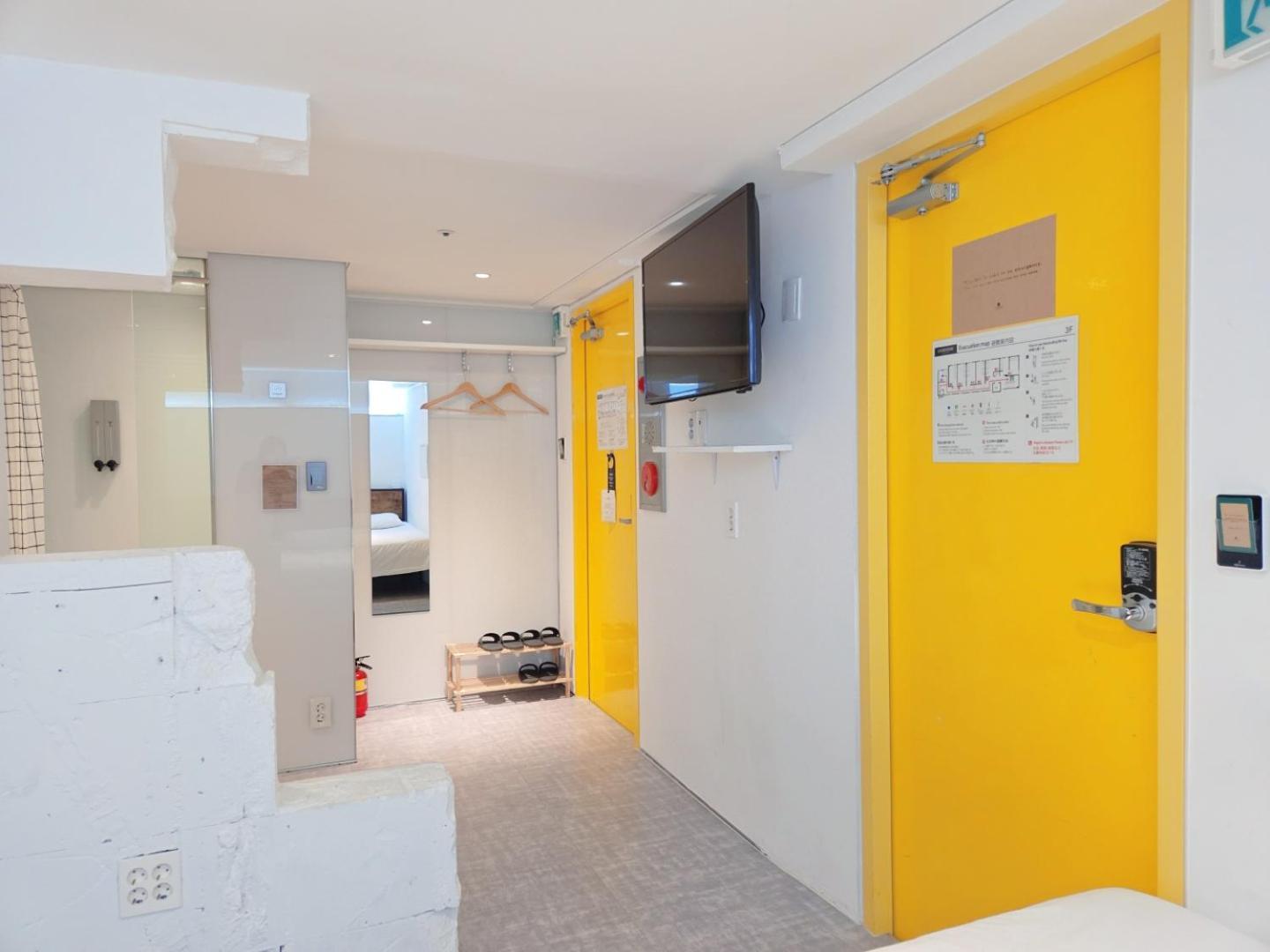 Look Home Guesthouse Сеул Экстерьер фото